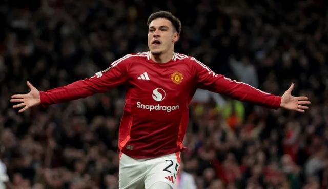 马丁内斯同 马丁内斯同