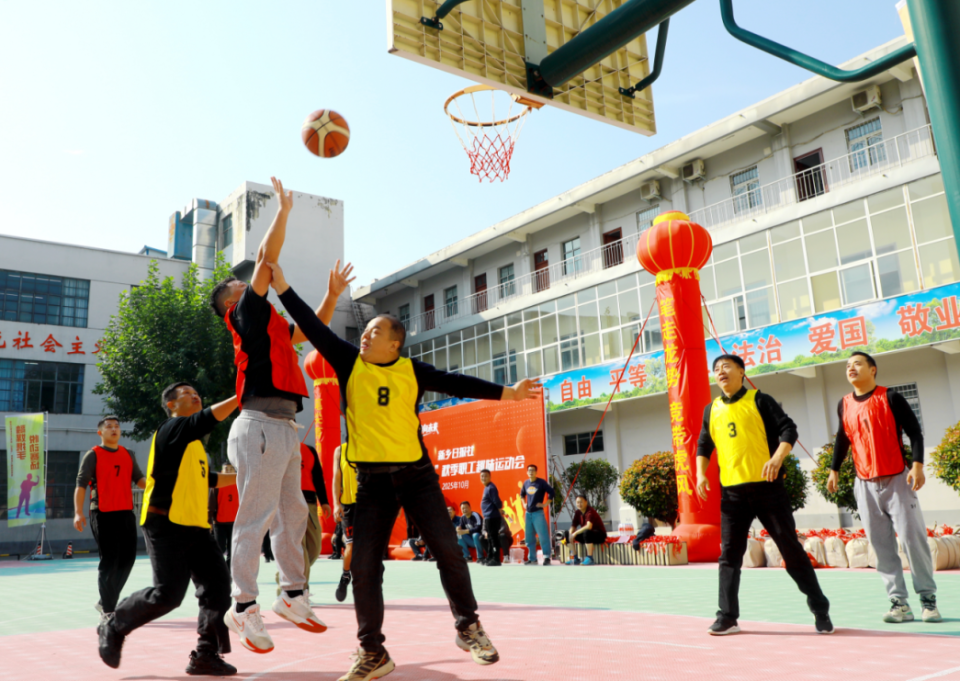 全场目光 全场目光