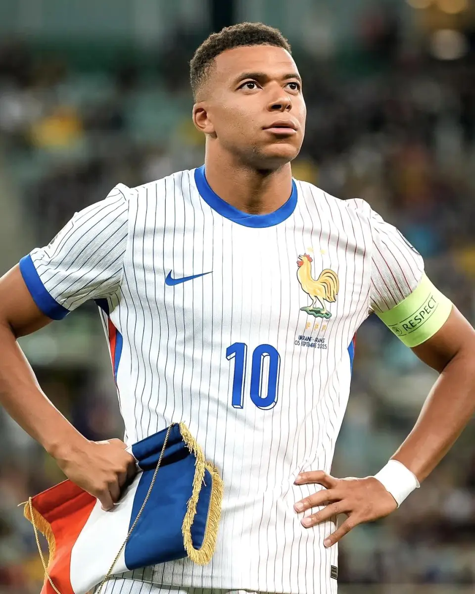 边倒, 日耳曼战车, 手上演了一